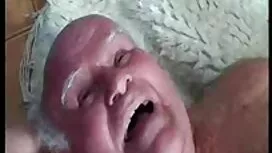 Poika talloo, Nuori, ...
