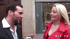 Aamuperseen seksivid ...