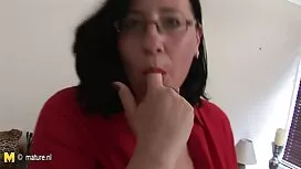 Tyttö pahoinpidelty  ...