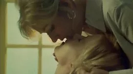 Blondi shemale ja pe ...